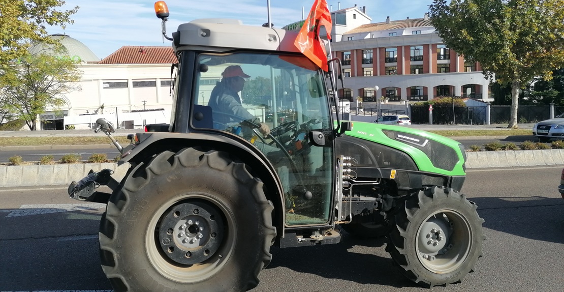 Una tractorada contra las cabras