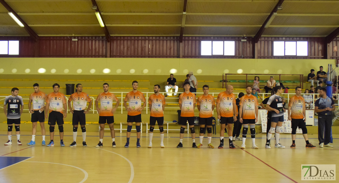 Imágenes del Pacense Voleibol 1-3 Dumbría