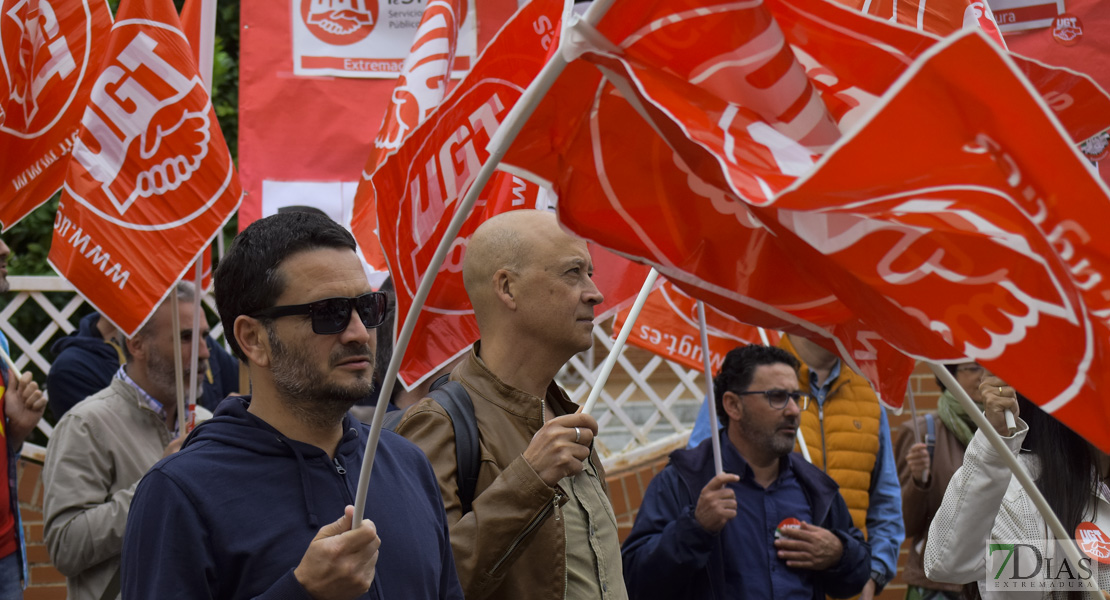 GALERÍA - UGT se manifiesta por el convenio laboral