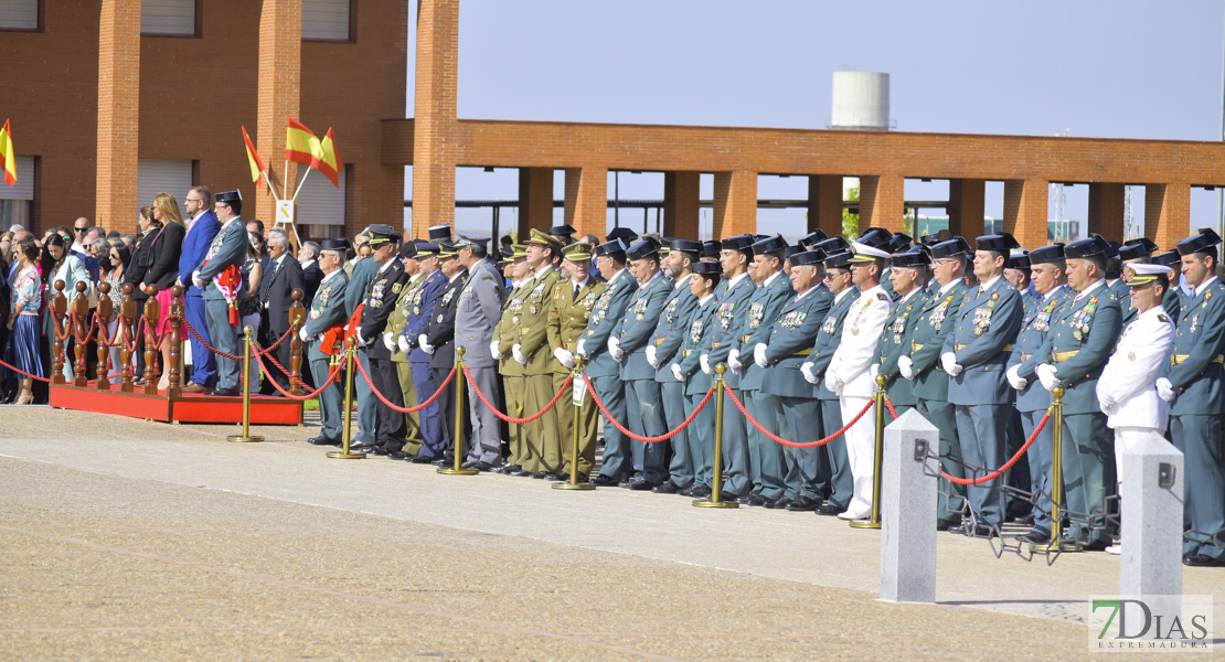 GALERÍA - La Guardia Civil celebra el día de su patrona en la escuela de tráfico de Mérida