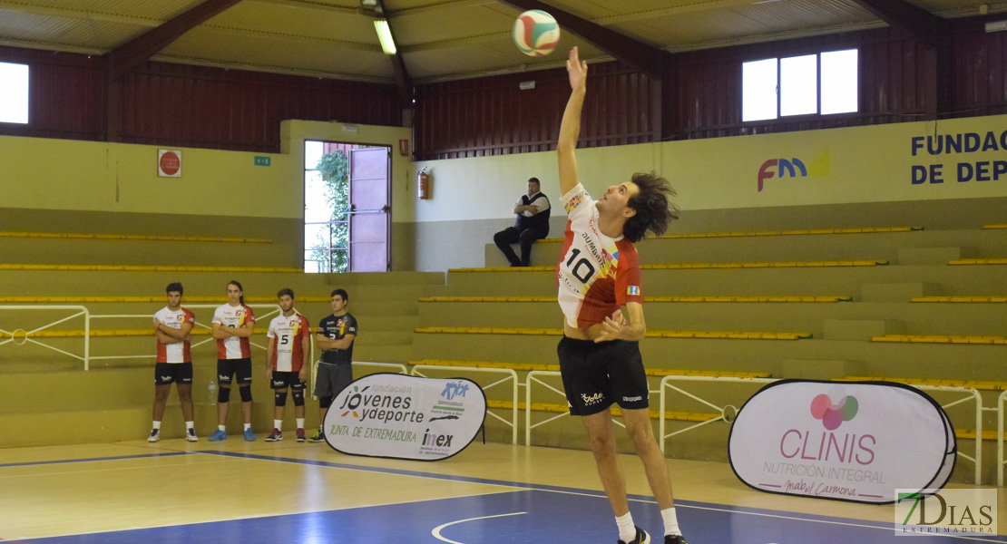 Imágenes del Pacense Voleibol 1-3 Dumbría