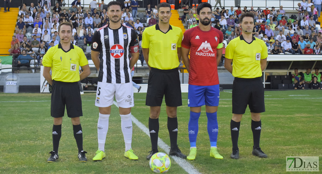 Imágenes del CD. Badajoz 3 - 2 CP. Villarobledo