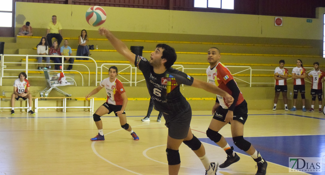 Imágenes del Pacense Voleibol 1-3 Dumbría