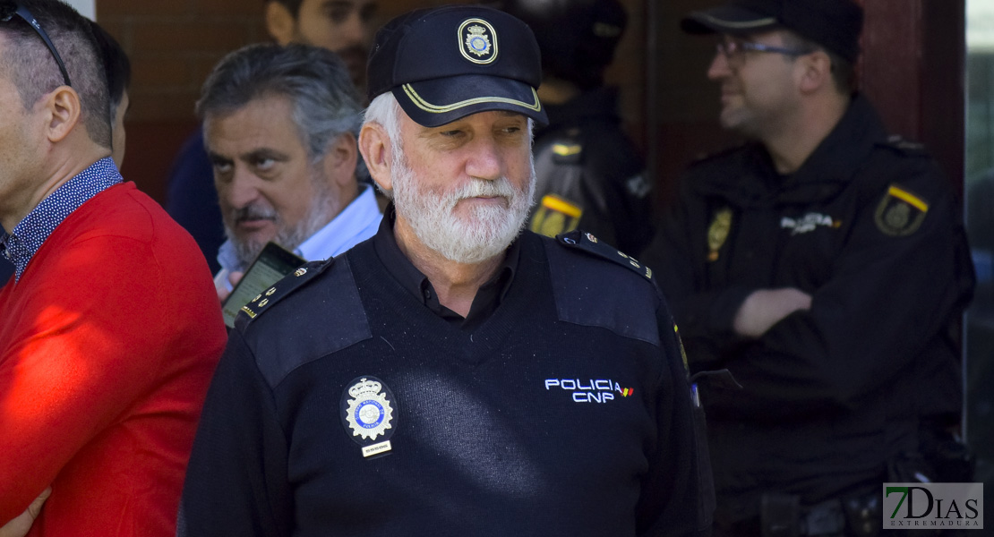 Los sindicatos policiales piden apoyo y Grismazul la dimisión del ministro del Interior