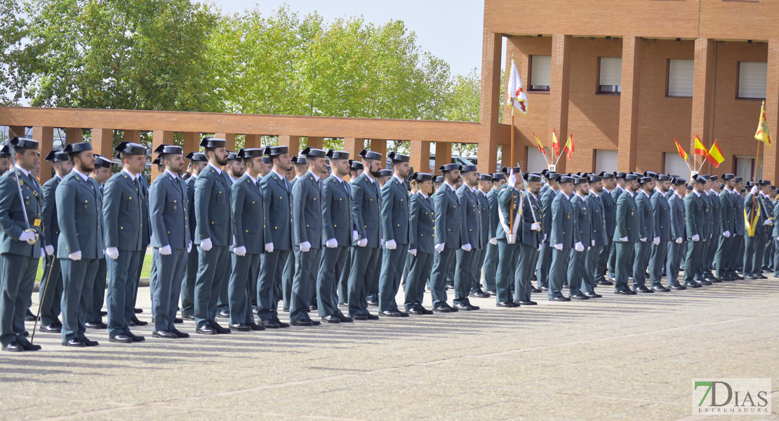 GALERÍA - La Guardia Civil celebra el día de su patrona en la escuela de tráfico de Mérida