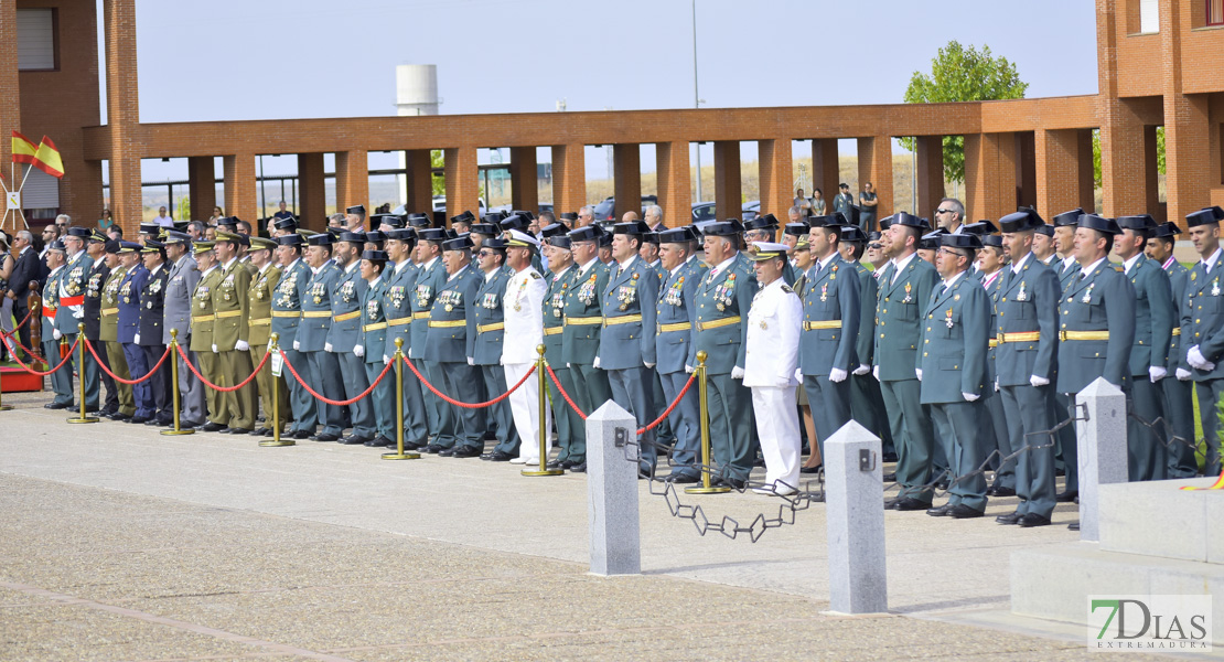 GALERÍA - La Guardia Civil celebra el día de su patrona en la escuela de tráfico de Mérida