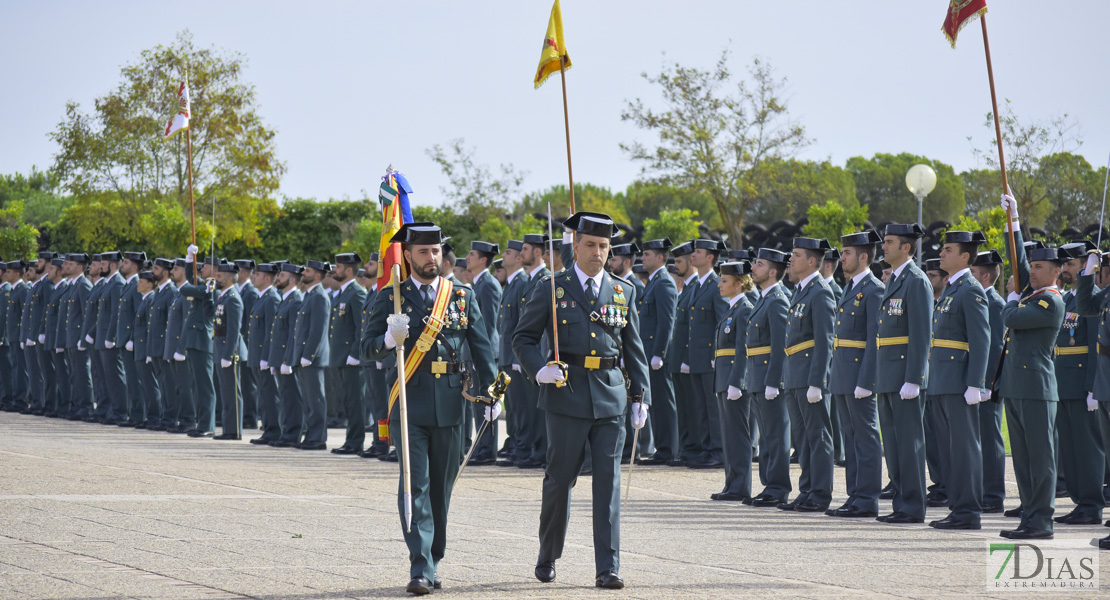 GALERÍA - La Guardia Civil celebra el día de su patrona en la escuela de tráfico de Mérida