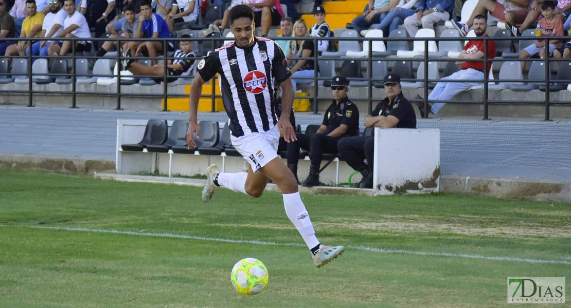 Imágenes del CD. Badajoz 3 - 2 CP. Villarobledo