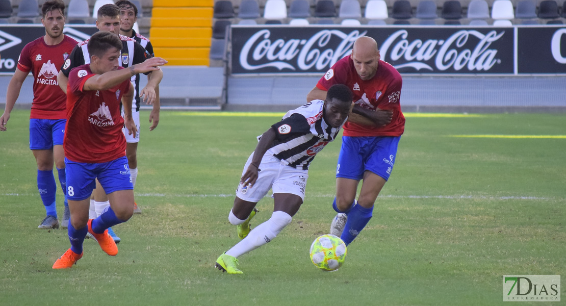 Imágenes del CD. Badajoz 3 - 2 CP. Villarobledo