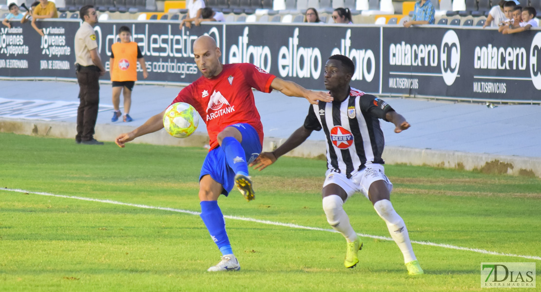 Imágenes del CD. Badajoz 3 - 2 CP. Villarobledo