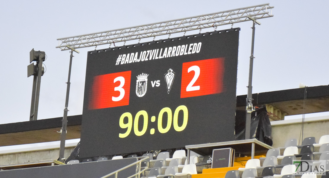 Imágenes del CD. Badajoz 3 - 2 CP. Villarobledo