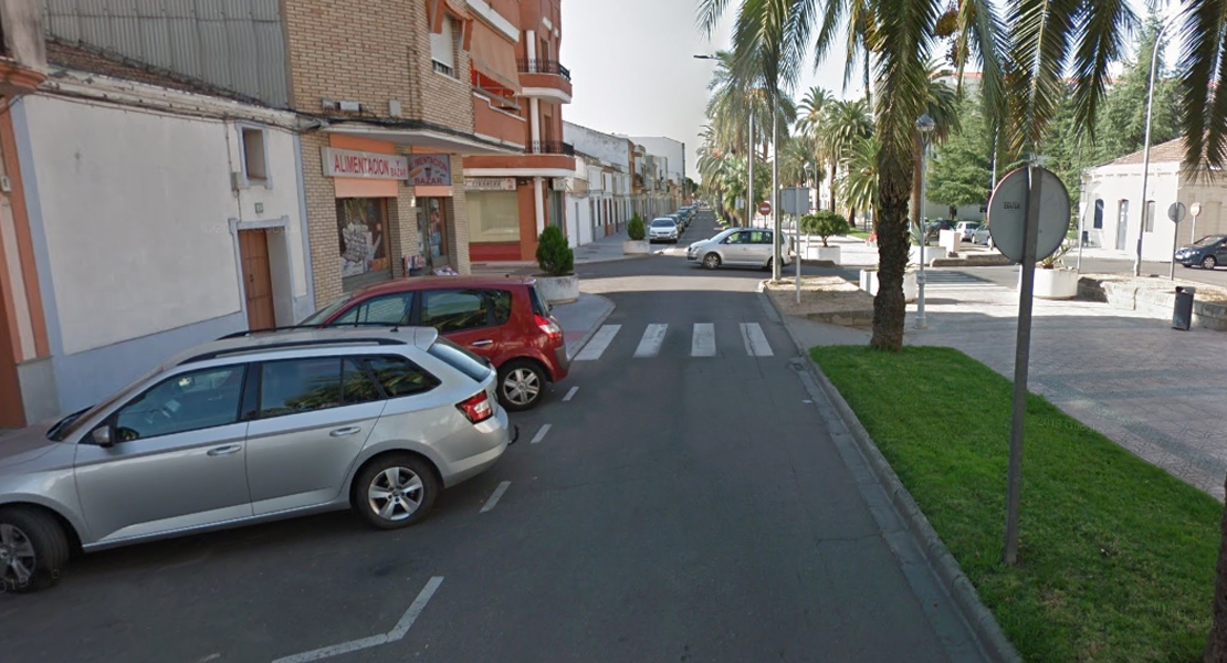 Atropellan a dos personas en Don Benito resultando herida la conductora