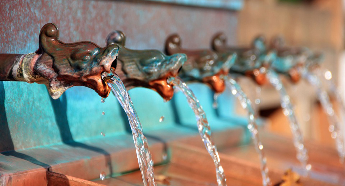 Abierto el plazo de suministro de bancos y fuentes de agua potable en Badajoz