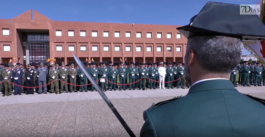 La Guardia Civil celebra el día de su patrona en la escuela de tráfico de Mérida