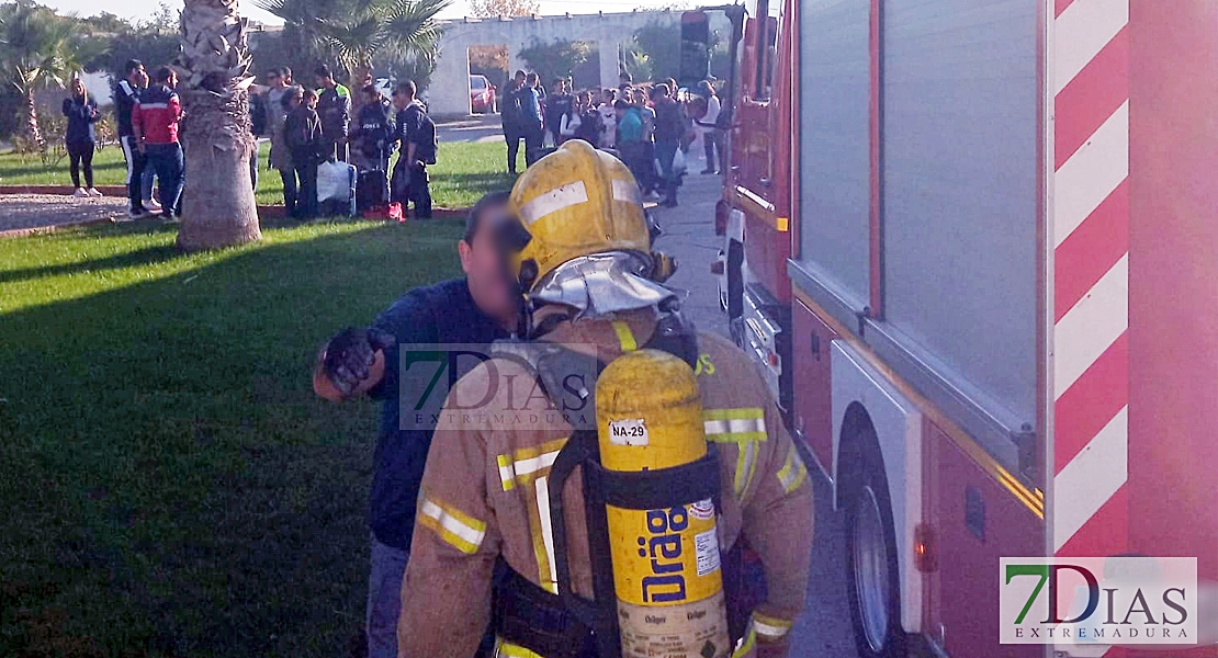 Un incendio en un Centro de Formación afecta a las plantas del internado de los estudiantes