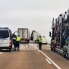 Queda atrapado en su vehículo tras sufrir un accidente en la carretera de Cáceres