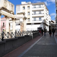 MÉRIDA - Cortan el tráfico de la calle Sagasta esta semana por obras en un edificio