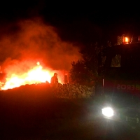 Los Bomberos intervienen en un incendio en Calzadilla de los Barros