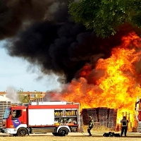 Incendio relevante en un almacén en Castuera (BA)
