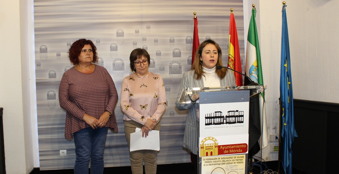 Las asociaciones de vecinos de Mérida entregan unos premios solidarios