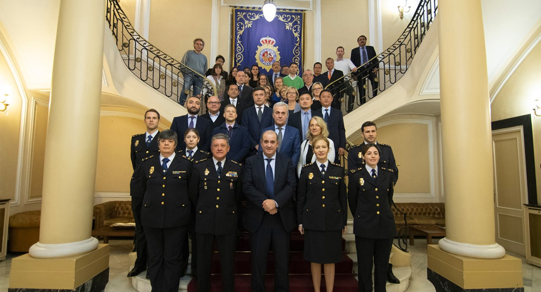 La Policía Nacional se reúne con diplomáticos de 20 países para impulsar el Plan Turismo Seguro