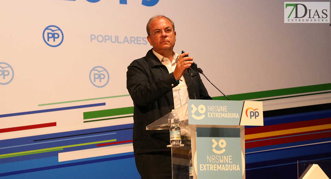 Monago lamenta el desamparo de los jóvenes extremeños con Vara