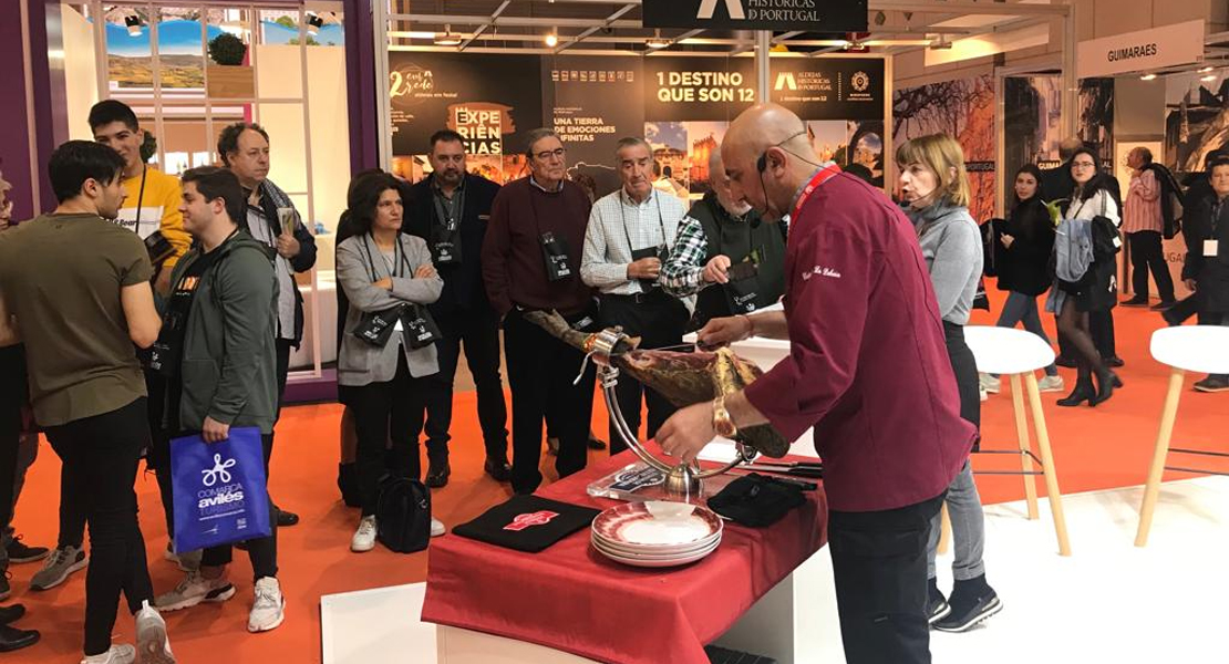 El Jamón &#39;Dehesa de Extremadura&#39; y el Cava extremeño triunfan en Valladolid