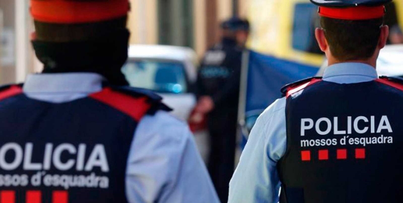 Fallece un bebé tras ser atropellado por un coche marcha atrás en Barcelona