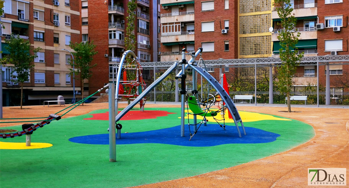 Abren &#39;las puertas&#39; de una plaza de Santa Marta recién reformada