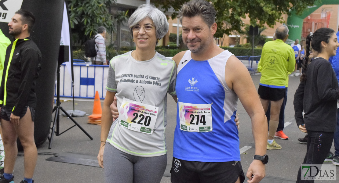 GALERÍA I - Imágenes de la carrera contra el cáncer en Badajoz