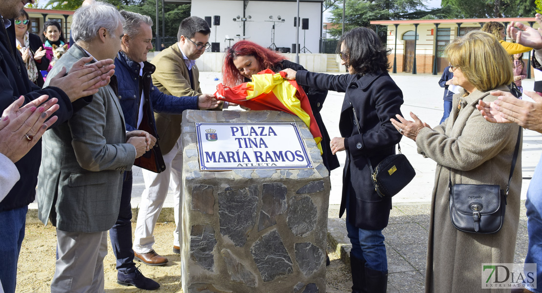 Imágenes del Homenaje a Tina María Ramos en Valdebótoa