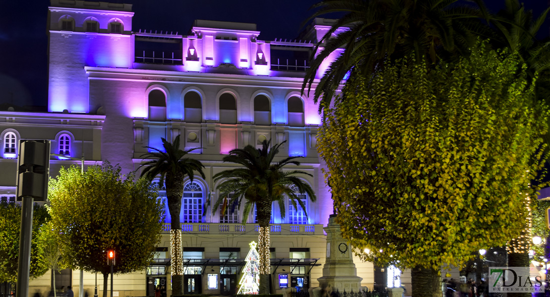 Las luces ya invaden las calles de Badajoz