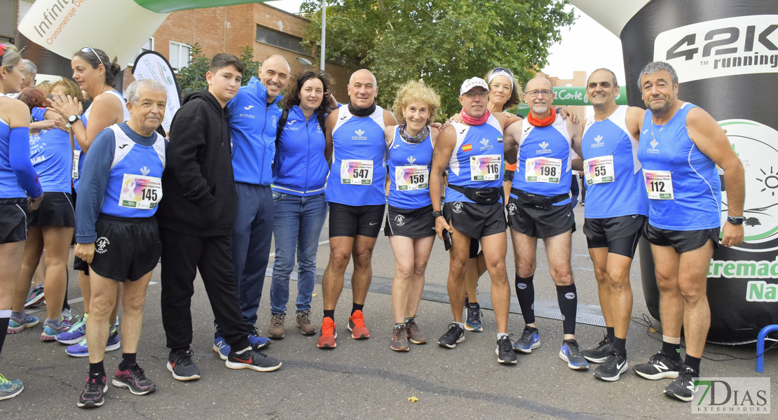 GALERÍA I - Imágenes de la carrera contra el cáncer en Badajoz