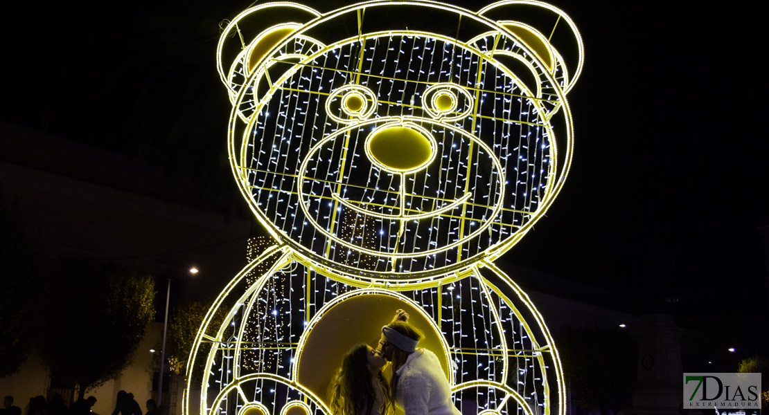 Las luces ya invaden las calles de Badajoz