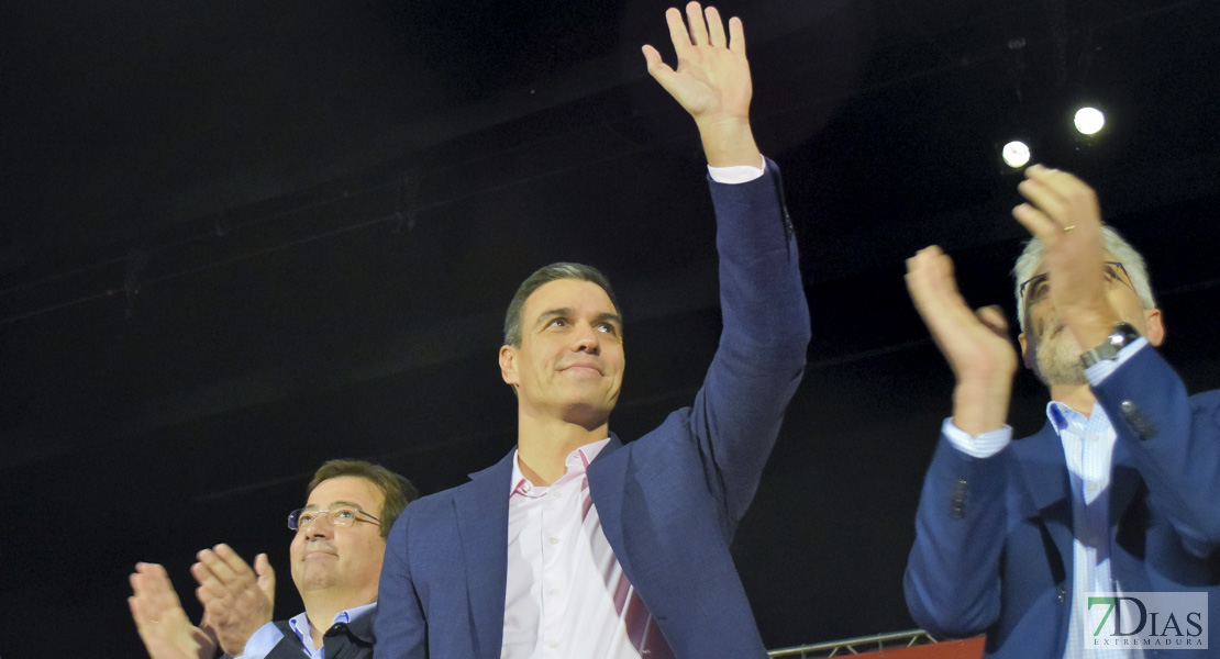 GALERÍA - Pedro Sánchez visita Badajoz