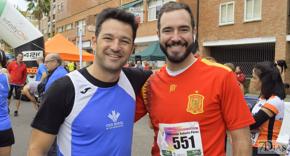 GALERÍA I - Imágenes de la carrera contra el cáncer en Badajoz