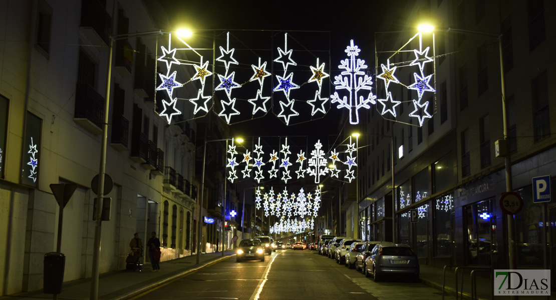 Las luces ya invaden las calles de Badajoz