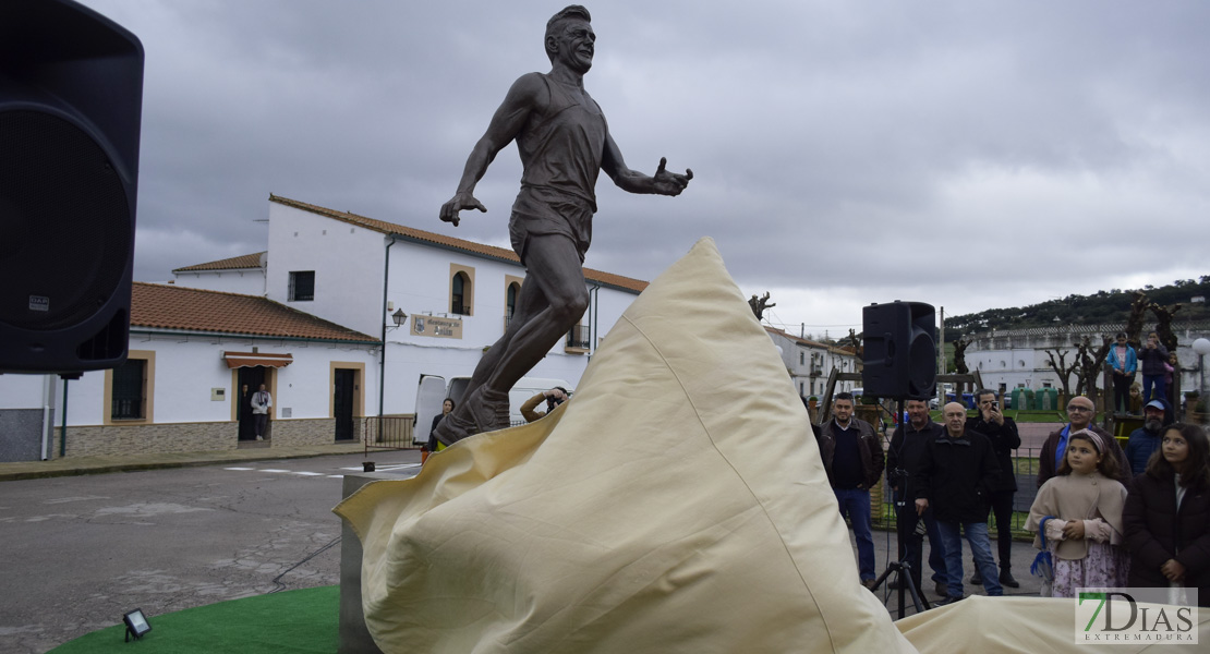 Imágenes del homenaje a José María Pámpano I