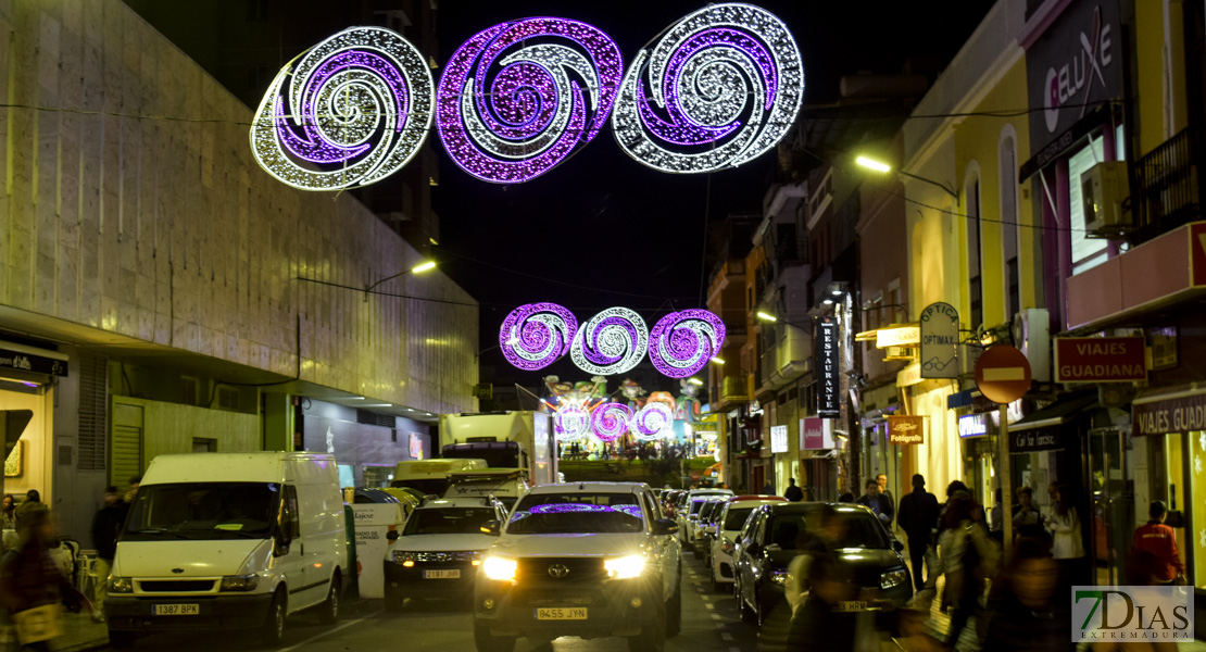 Las luces ya invaden las calles de Badajoz