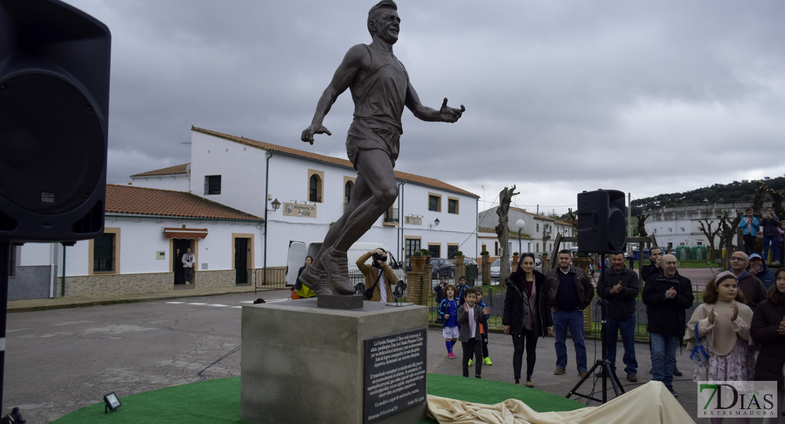 Imágenes del homenaje a José María Pámpano I