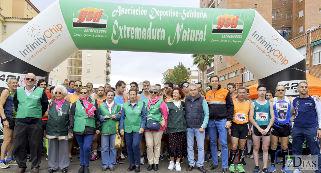 GALERÍA I - Imágenes de la carrera contra el cáncer en Badajoz