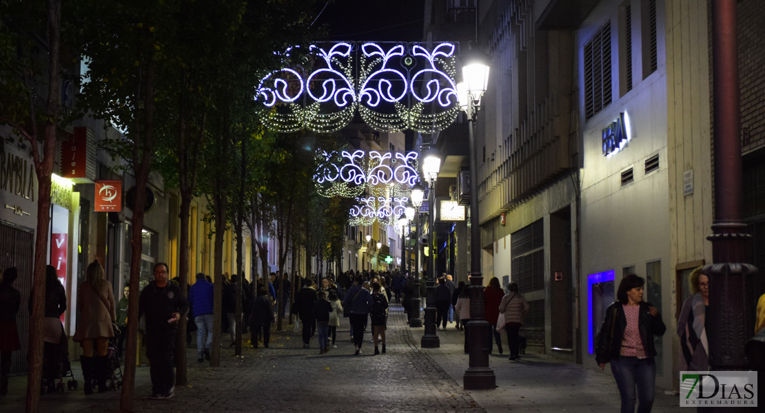 Las luces ya invaden las calles de Badajoz