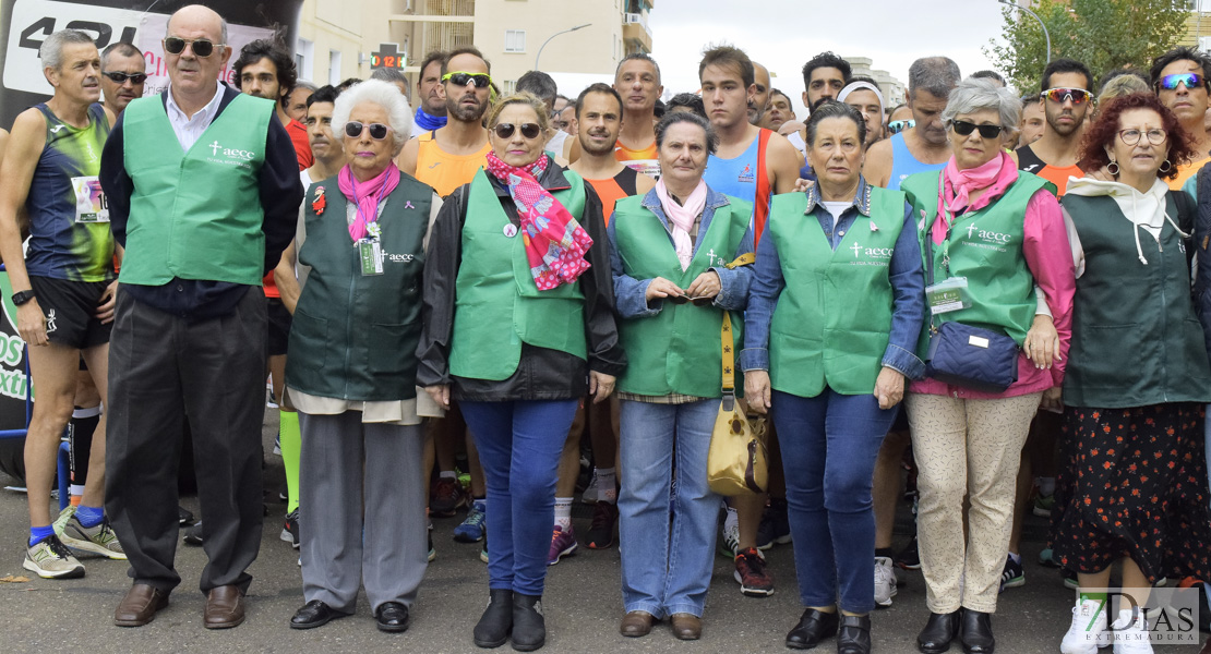 GALERÍA I - Imágenes de la carrera contra el cáncer en Badajoz