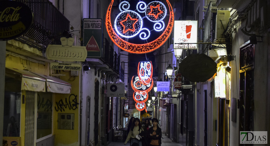 Las luces ya invaden las calles de Badajoz