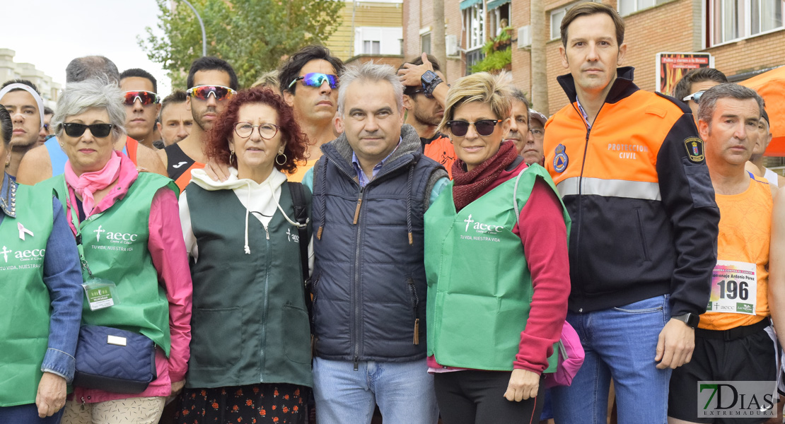 GALERÍA I - Imágenes de la carrera contra el cáncer en Badajoz