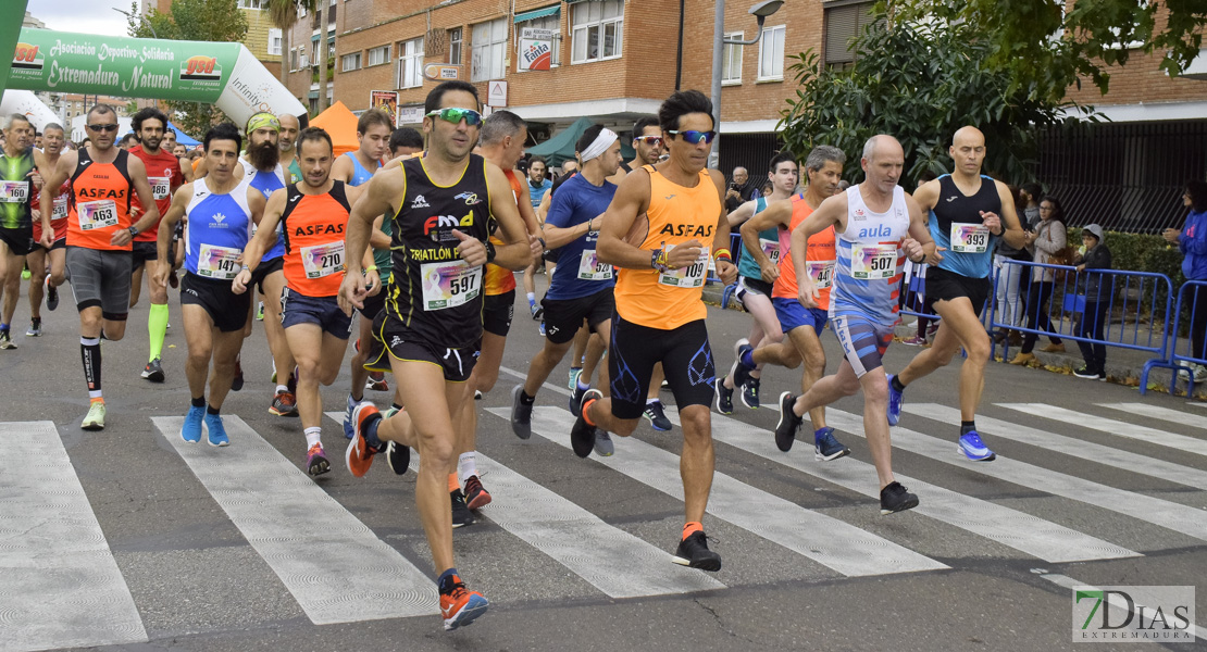 GALERÍA II - Imágenes de la Carrera Solidaria Contra el Cáncer en Badajoz