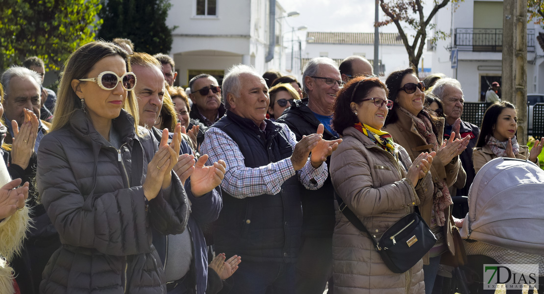 Imágenes del Homenaje a Tina María Ramos en Valdebótoa