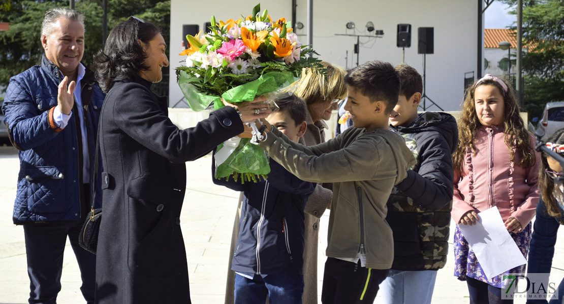 Imágenes del Homenaje a Tina María Ramos en Valdebótoa