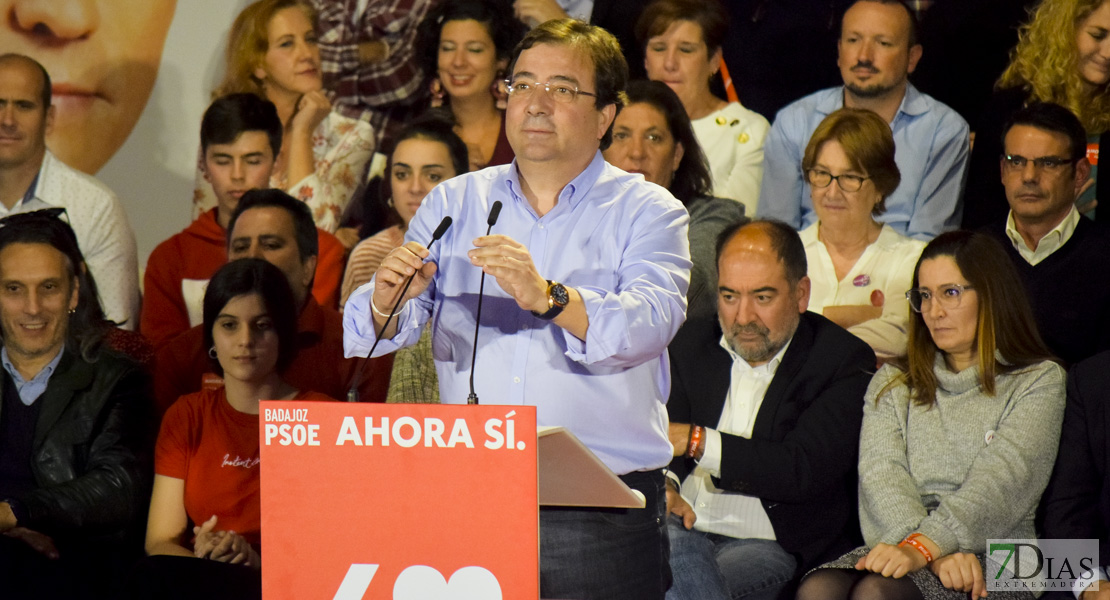 GALERÍA - Pedro Sánchez visita Badajoz