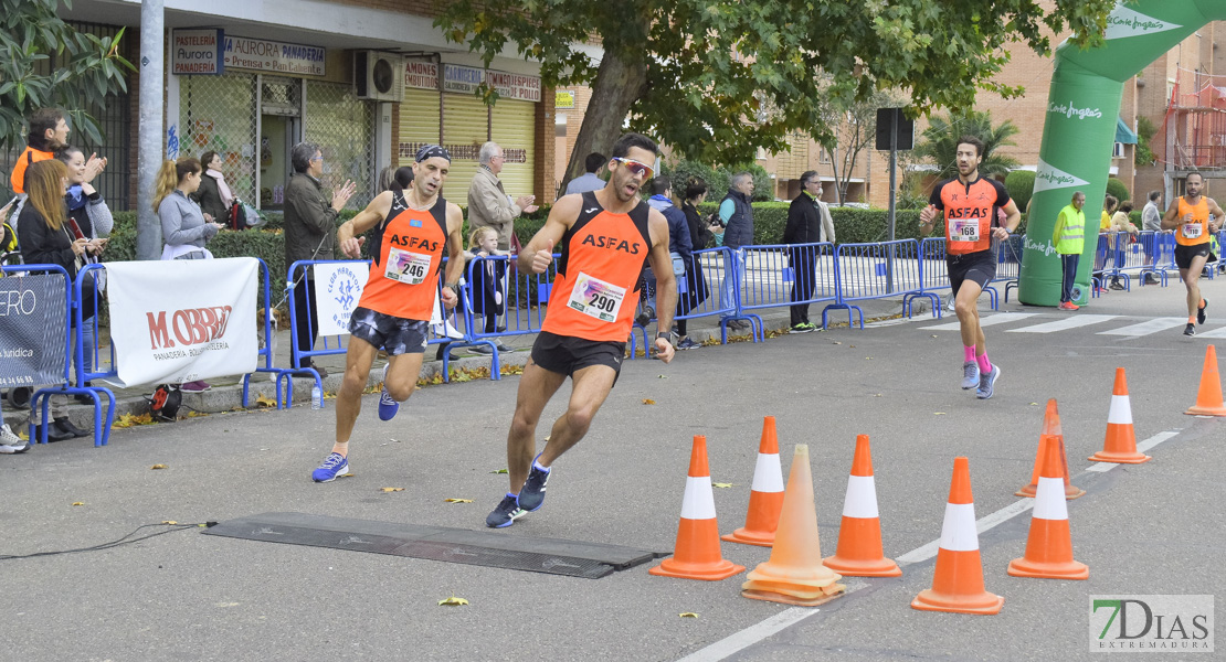 GALERÍA II - Imágenes de la Carrera Solidaria Contra el Cáncer en Badajoz